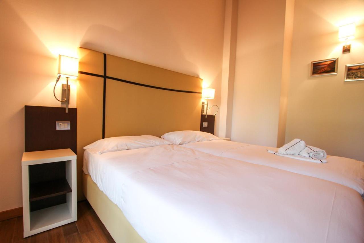 Thai Orchidee Restaurant&Rooms Гарда Экстерьер фото