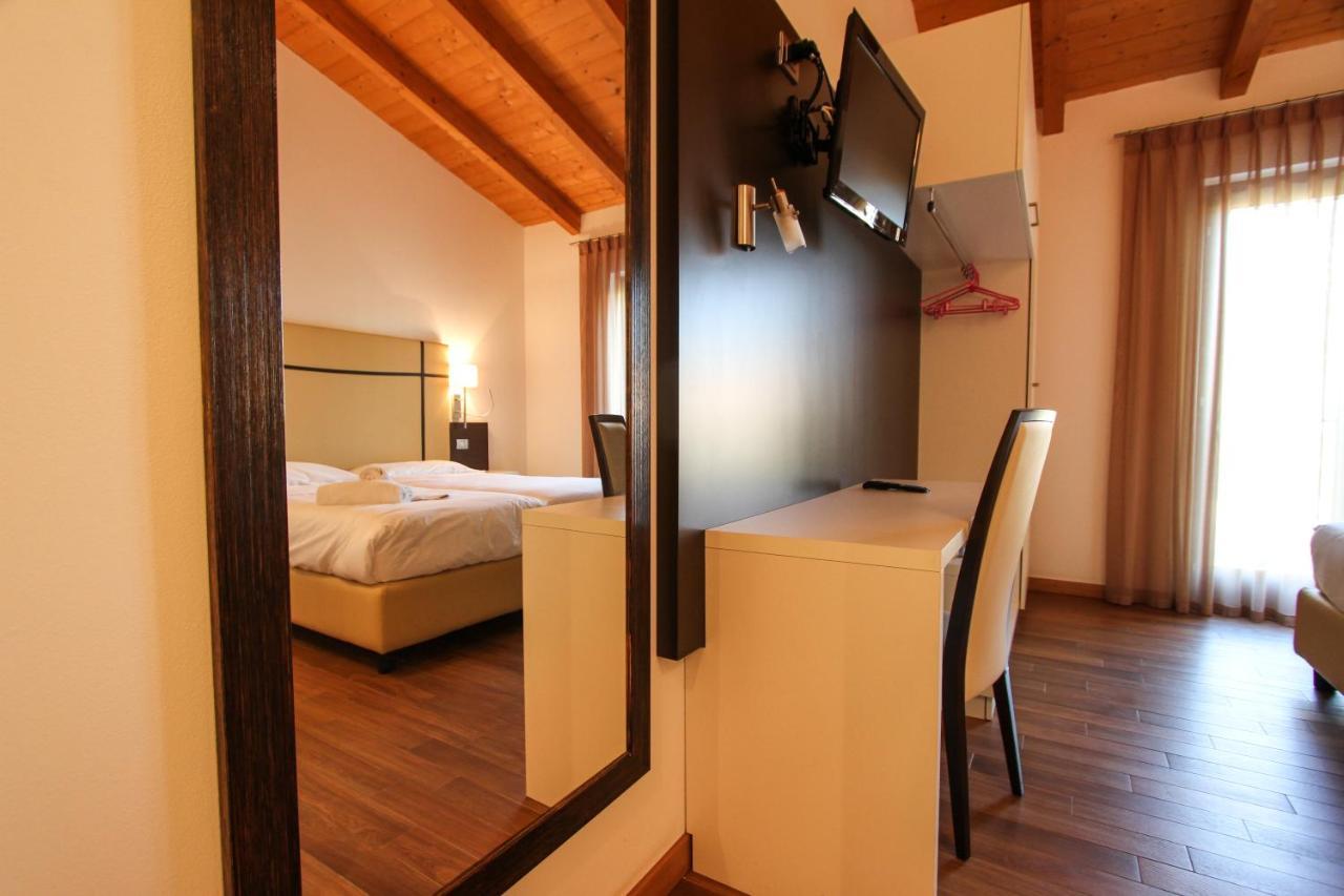 Thai Orchidee Restaurant&Rooms Гарда Экстерьер фото